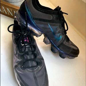 Black Vapor Max sneakers